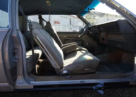 1984 Chevrolet Caprice Classic из США, поврежденный, VIN 1G1AN47H1EH154405